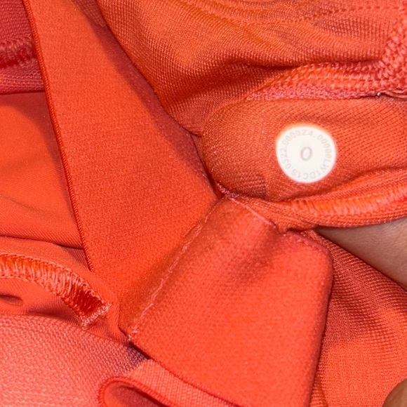 Lululemon Invigorate Training Built-In Shelf Padded Pale Raspberry Bra - Picture 5 of 5